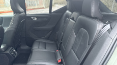 Volvo XC40 2.0 B4P Ultra Dark 5dr Auto Petrol Estate